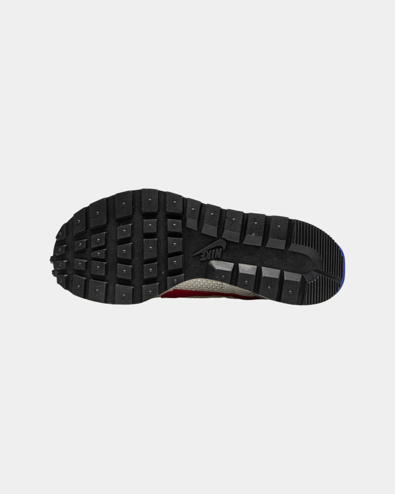 Sacai x Nike VaporWaffle ‘Sport-Fuchsia’ - Creps City