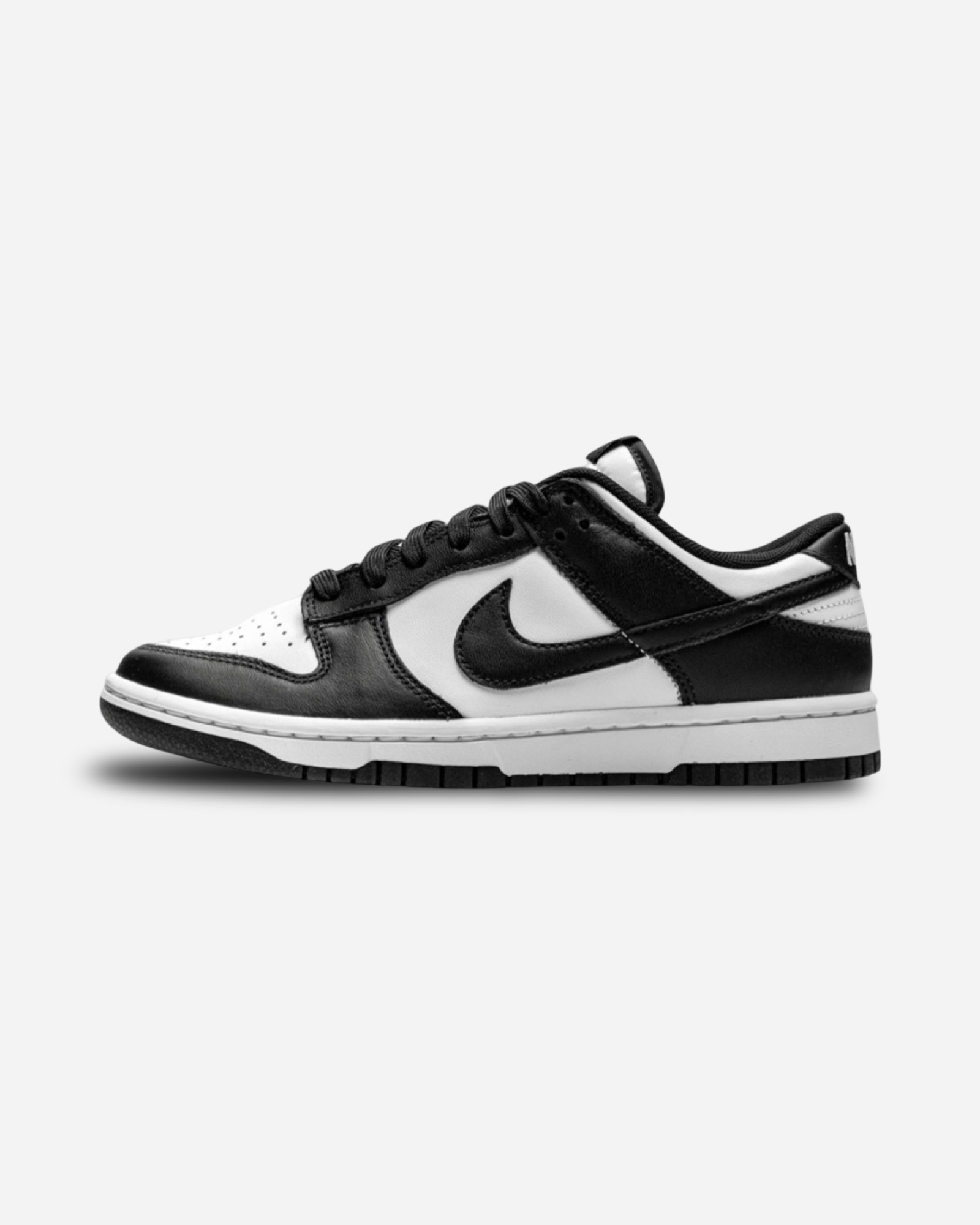 Nike Dunk Low 'Panda' - Black / White