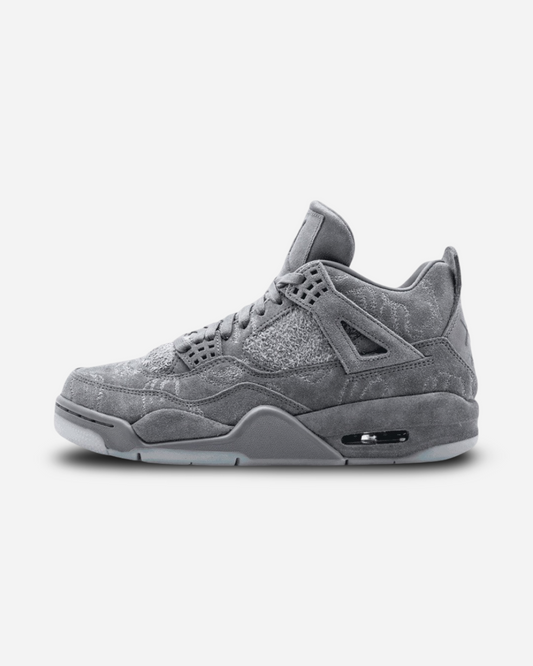 KAWS x Air Jordan 4