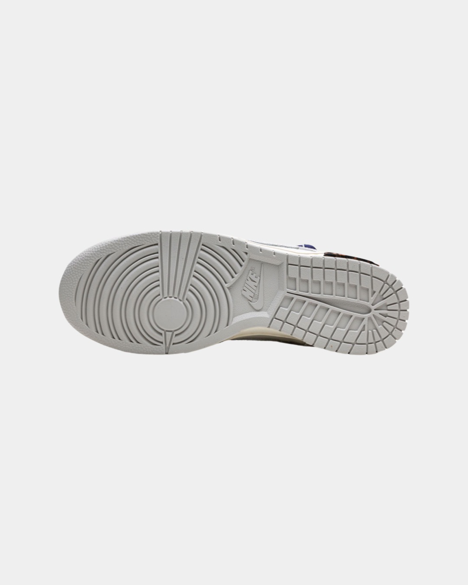 Off-White x Nike Dunk Low 'Lot 18 of 50' - Creps City