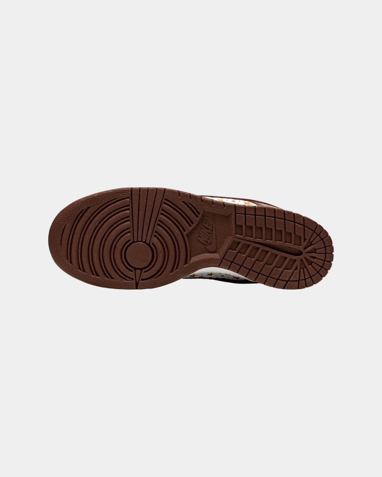 Supreme x Nike SB Dunk Low 'Stars - Barkroot Brown' - Creps City